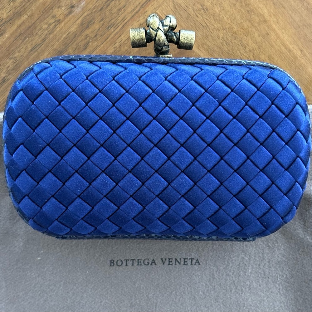 Bottega Veneta Cobalt Royal Blue Intrecciato Knot Clutch vintage